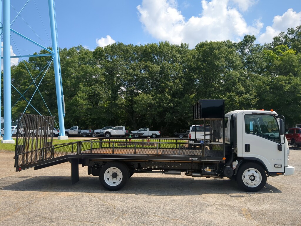 Used 2024 Chevrolet 4500 HG LCF GAS 150 Wheelbase Regular Cab Pickup