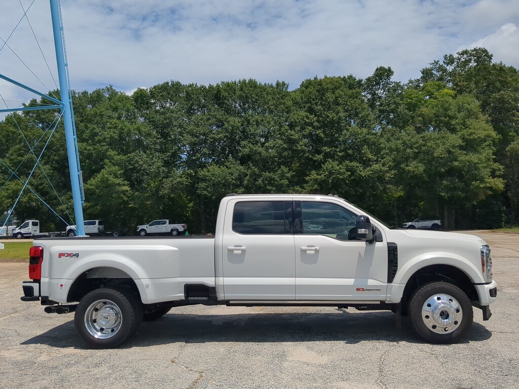 New 2026 Ford Super Duty F-450 DRW Platinum TRUCK