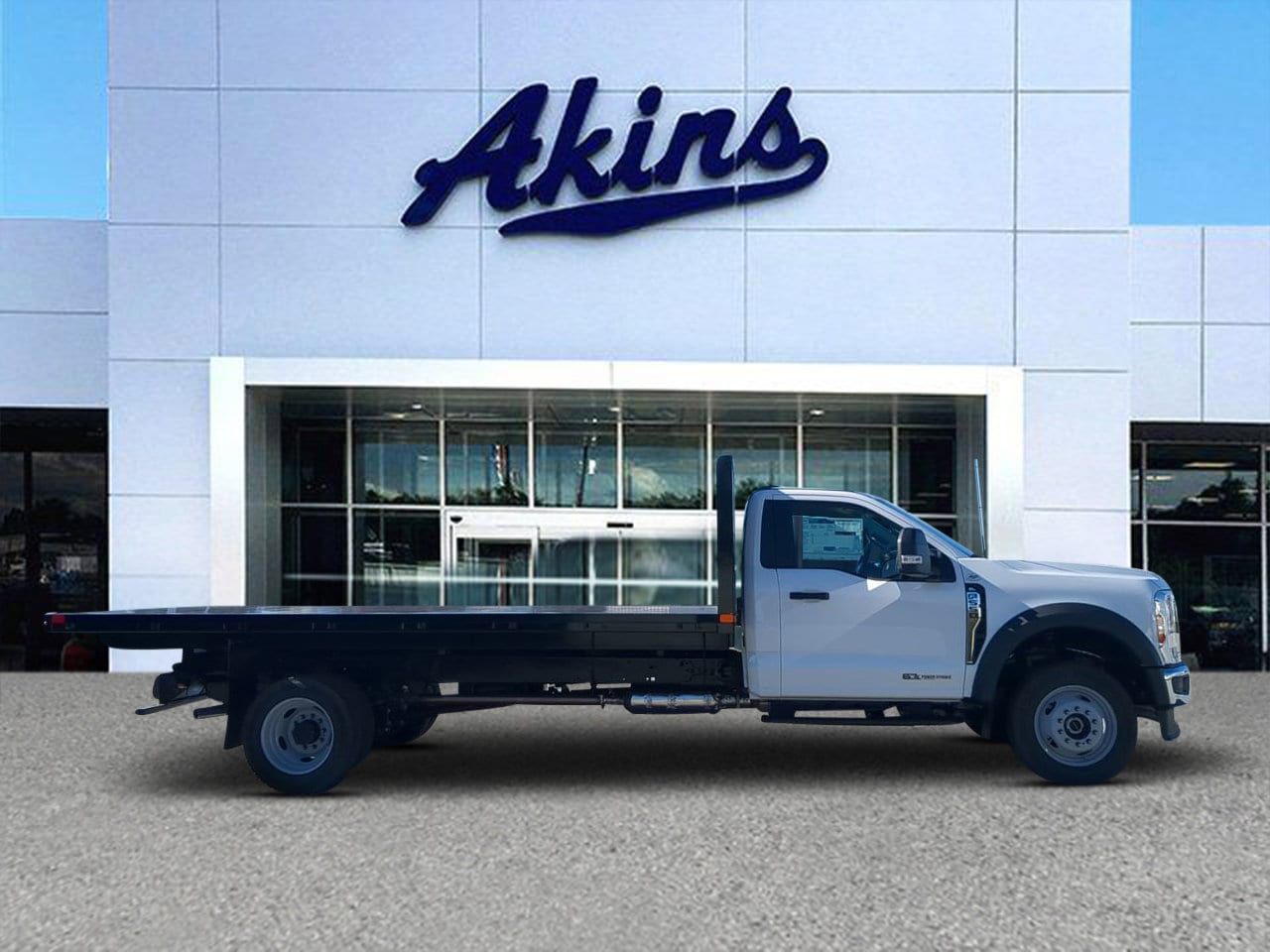 2026 Ford F-550 Super Duty Chassis Cab XL's photo