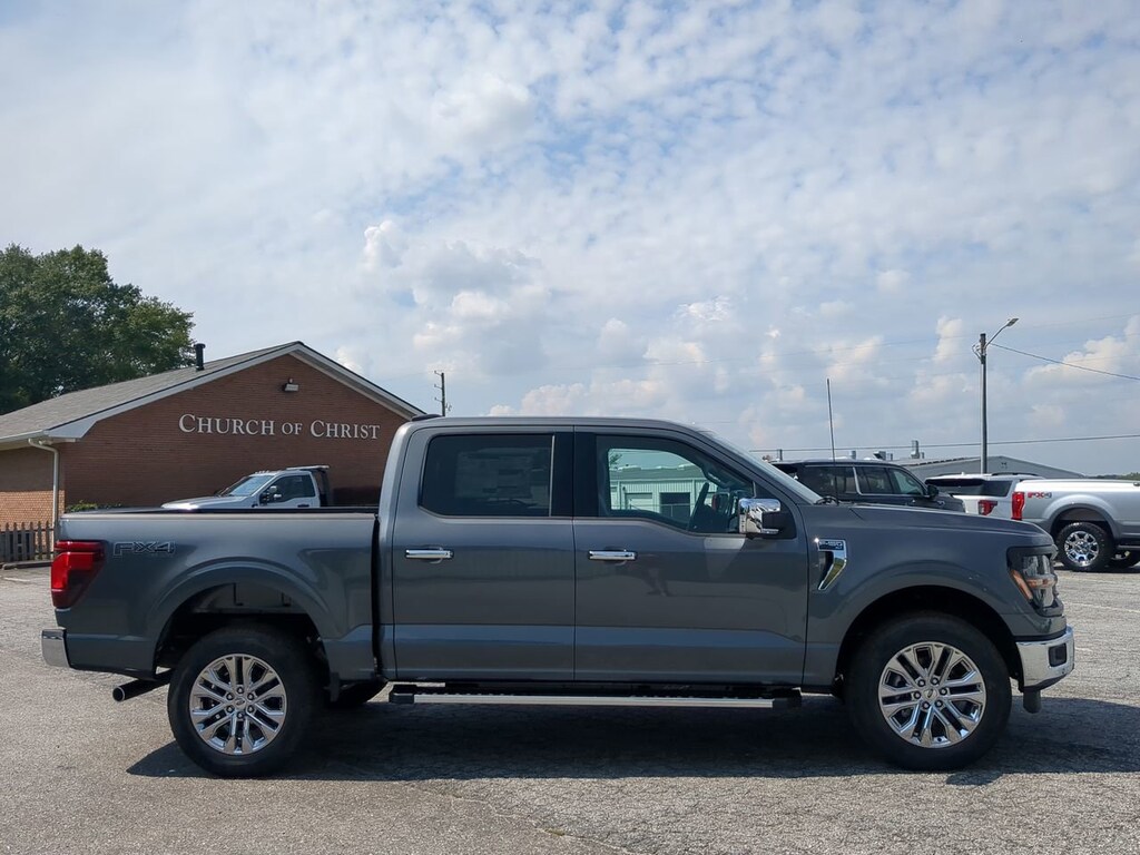New 2025 Ford F-150 XLT TRUCK