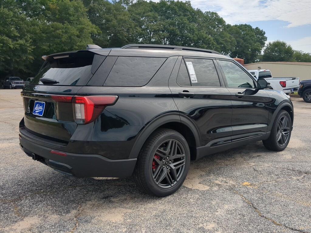New 2026 Ford Explorer ST-Line SUV
