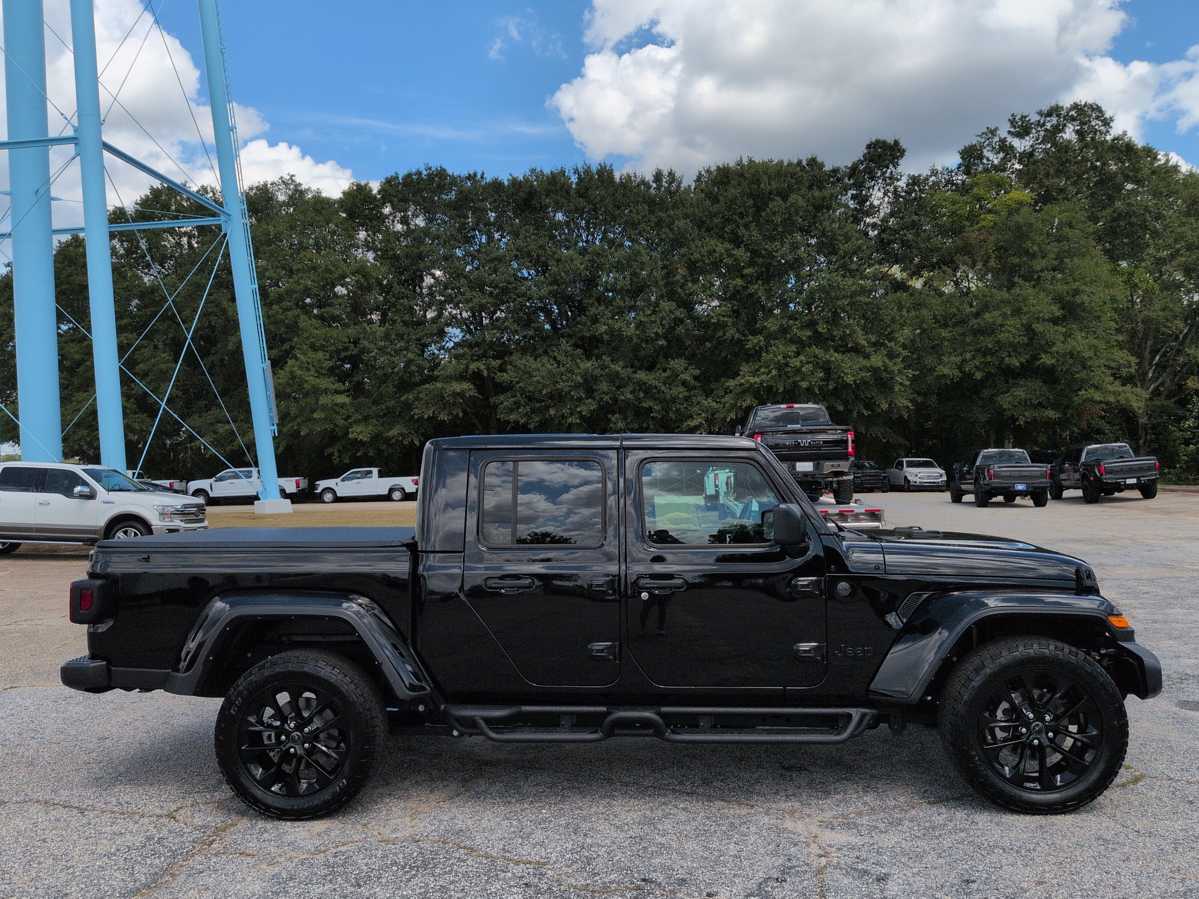 Used 2025 Jeep Gladiator Sport Crew Cab Short Bed Truck