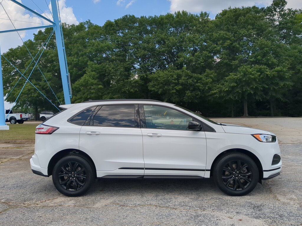 Certified 2024 Ford Edge SE SUV