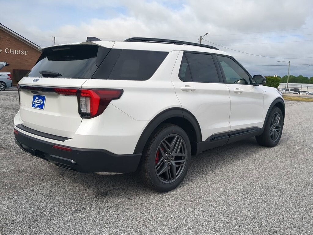New 2026 Ford Explorer ST-Line SUV