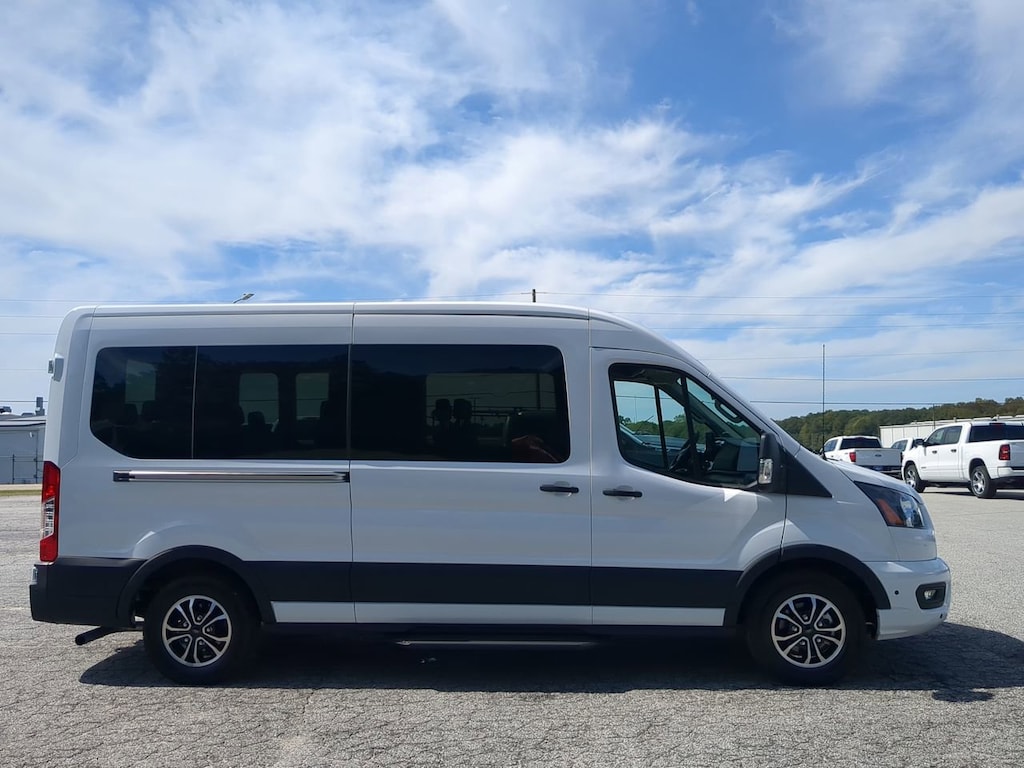 New 2024 Ford Transit 15 Passenger Wagon XLT VAN