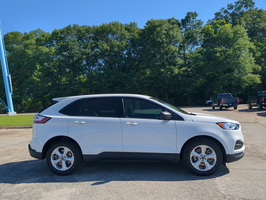 Certified 2024 Ford Edge SE SUV