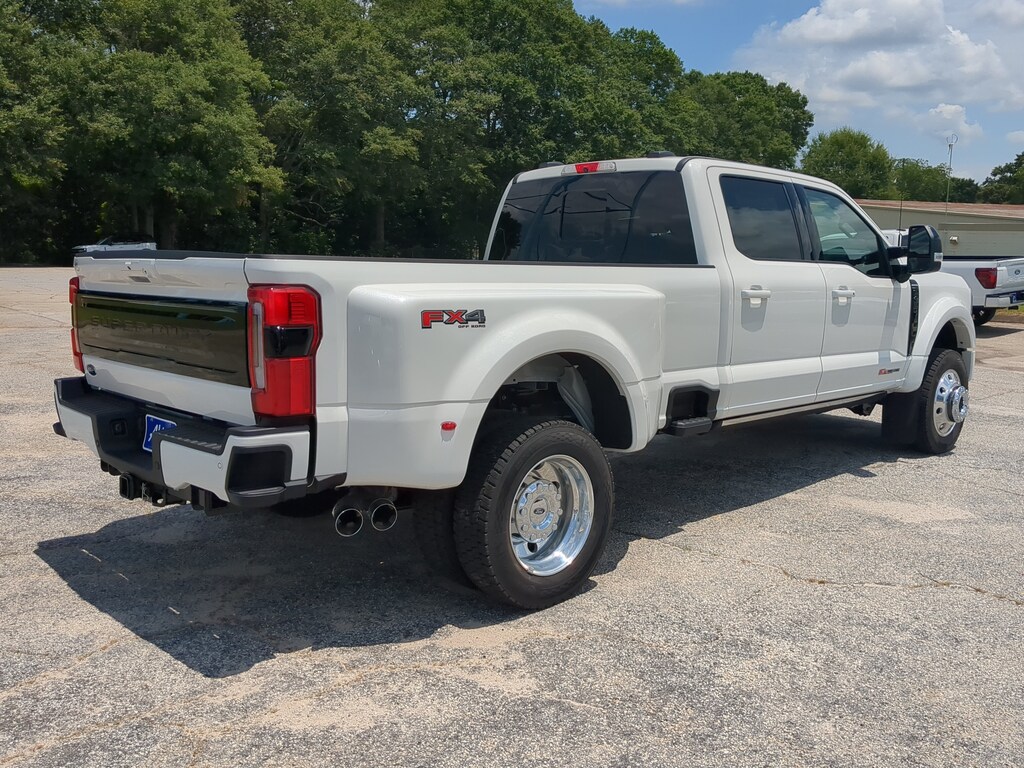 New 2026 Ford Super Duty F-450 DRW Platinum TRUCK