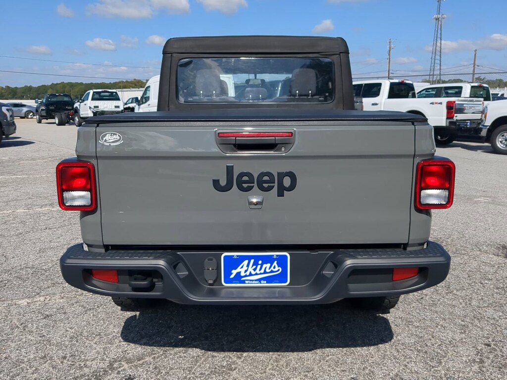 Used 2023 Jeep Gladiator Sport Crew Cab Short Bed Truck