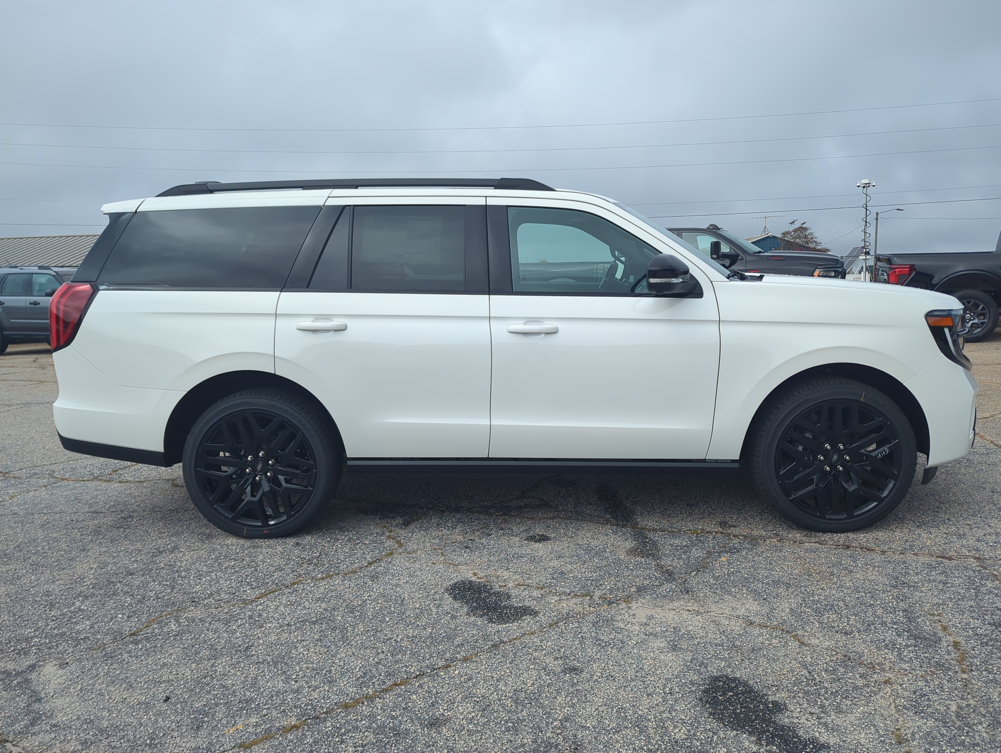 New 2027 Ford Expedition Platinum SUV