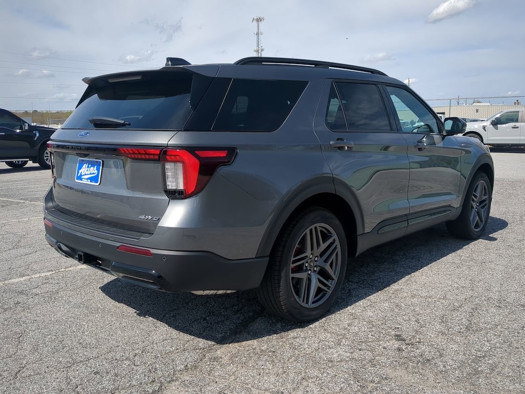 New 2026 Ford Explorer ST-Line SUV
