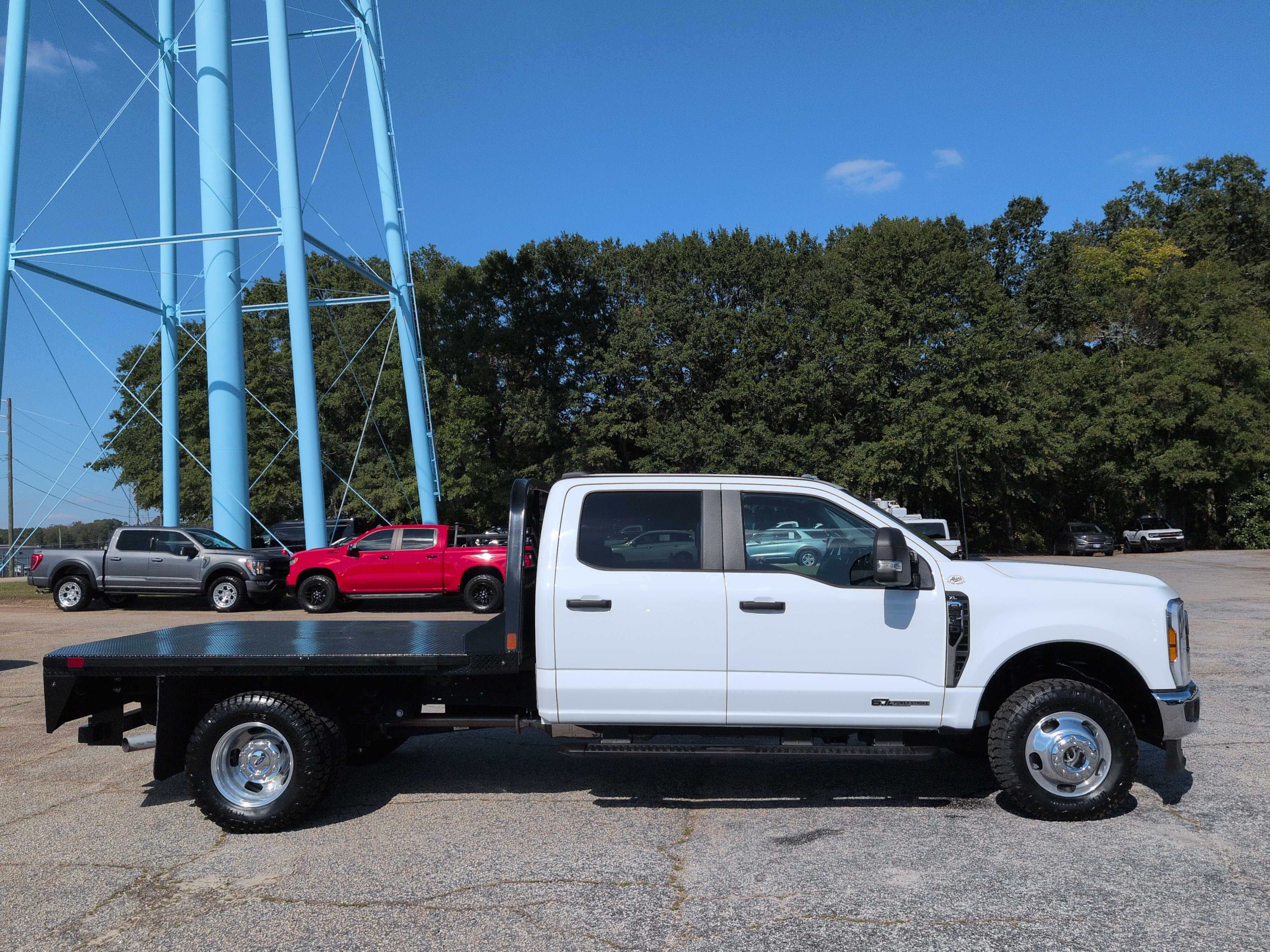 Certified 2025 Ford Superduty XL CREW CAB TRUCK