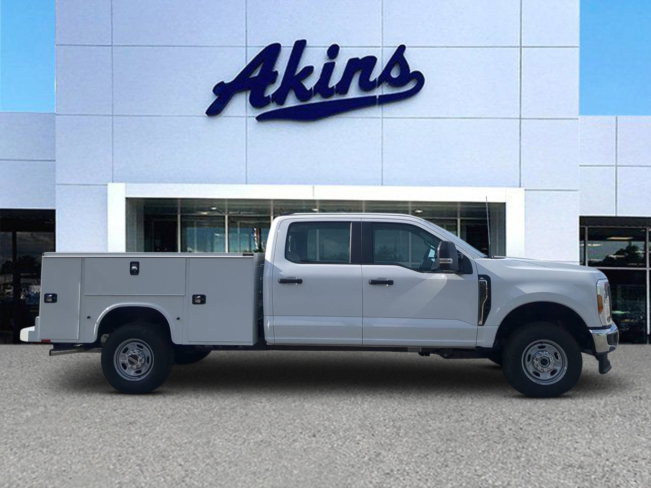 2026 Ford F-250 Super Duty XL's photo