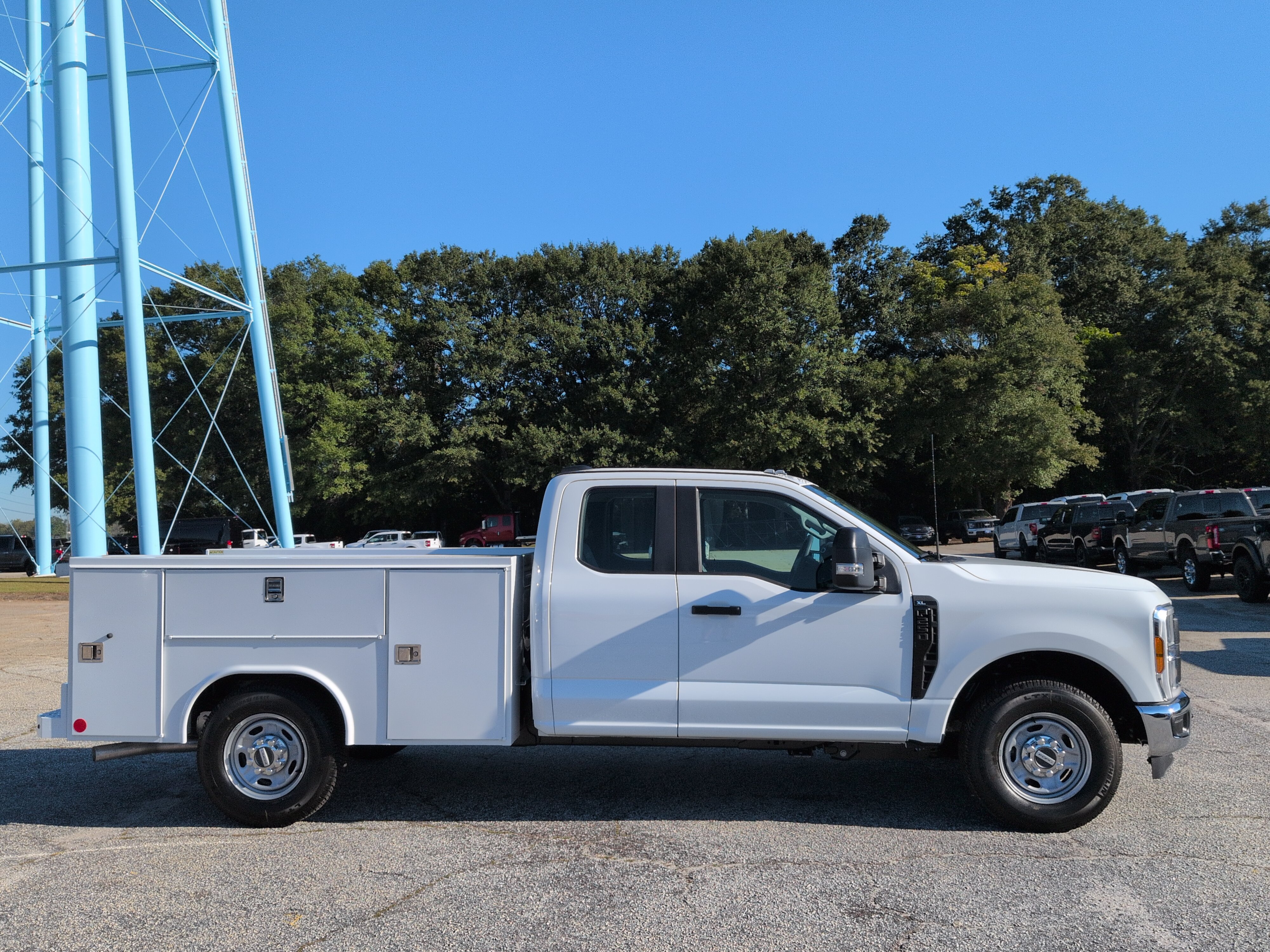New 2027 Ford Super Duty F-250 SRW XL TRUCK