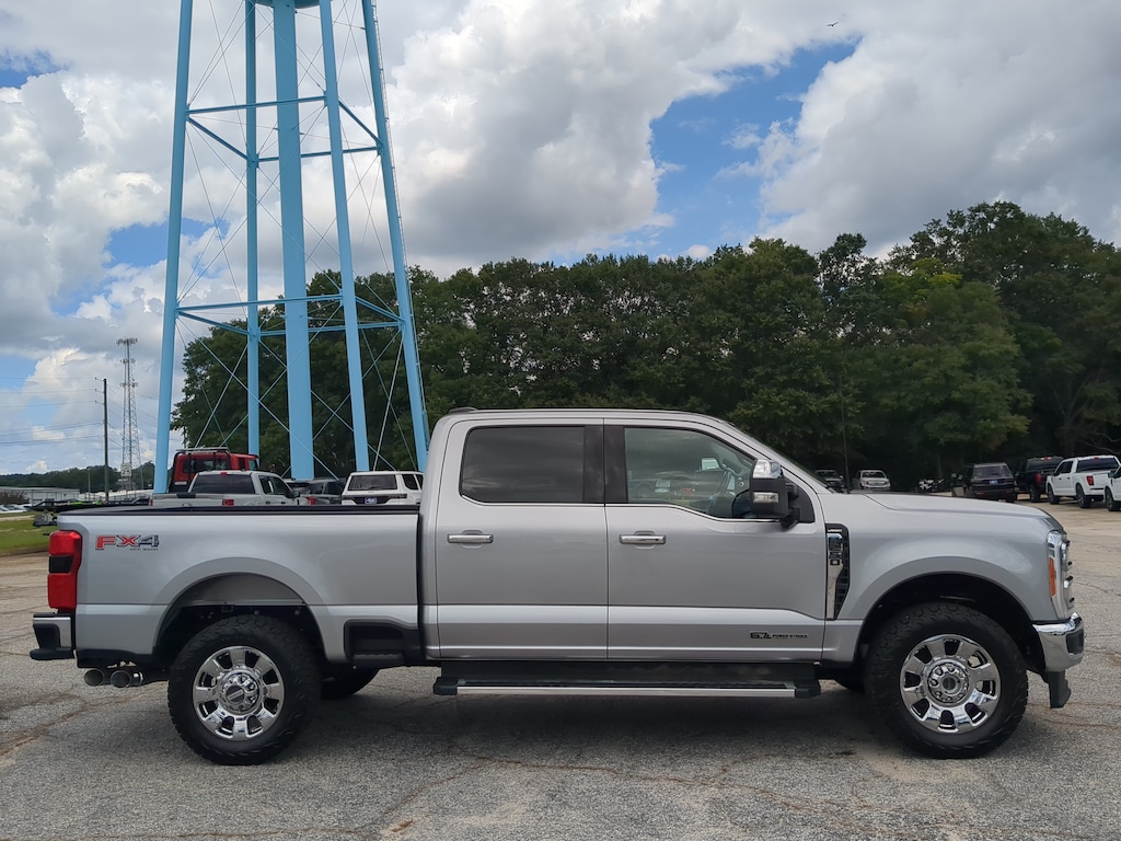 Used 2023 Ford F-250 Lariat Crew Cab Truck