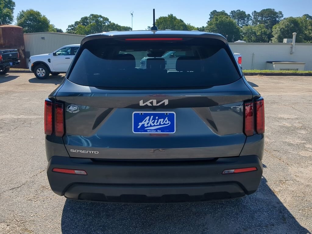 Certified 2023 Kia Sorento LX SUV