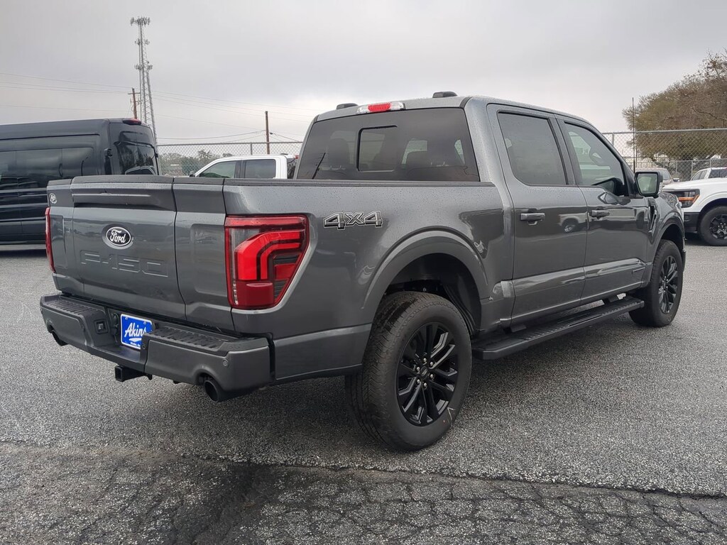 New 2025 Ford F-150 LARIAT TRUCK
