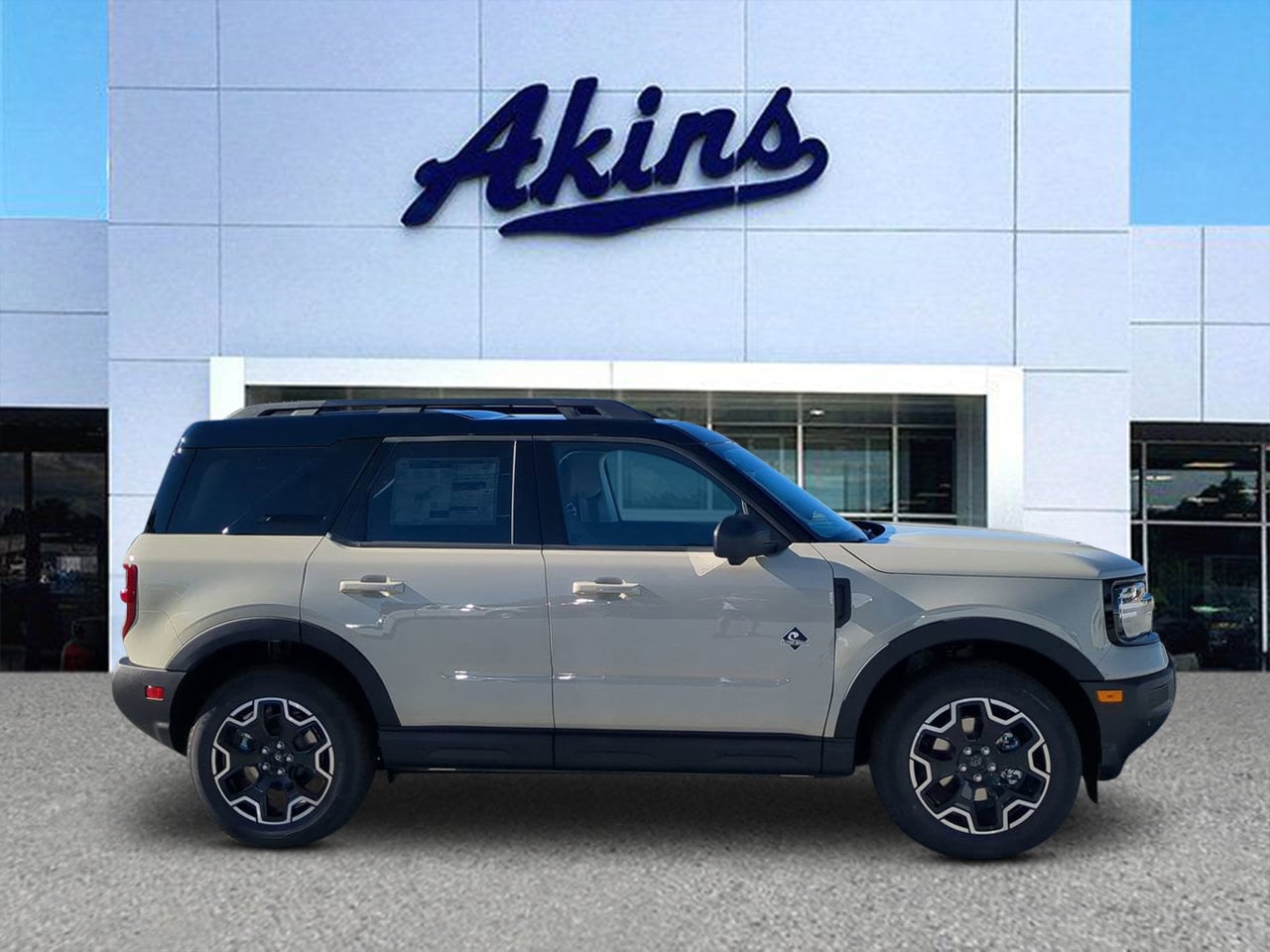 2025 Ford Bronco Sport Outer Banks's photo