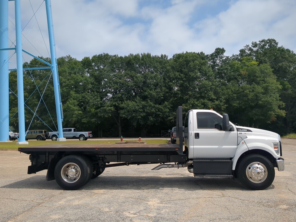 Used 2021 Ford F-750 Chassis Cab