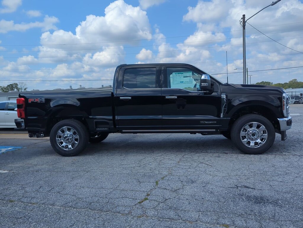 New 2026 Ford Super Duty F-250 SRW LARIAT TRUCK