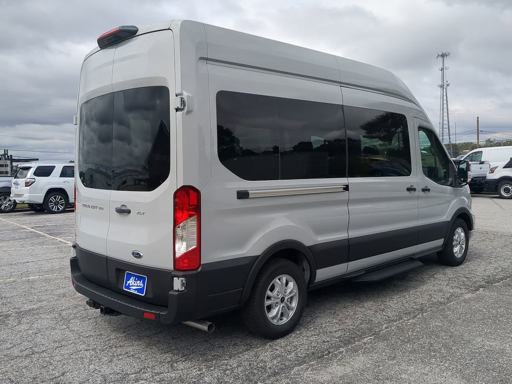 New 2024 Ford Transit 15 Passenger Wagon XLT VAN