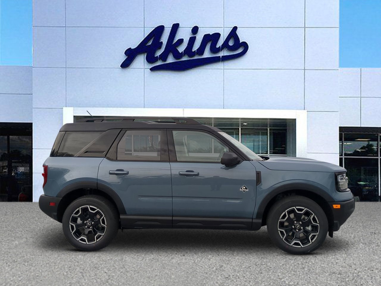 2025 Ford Bronco Sport Outer Banks's photo