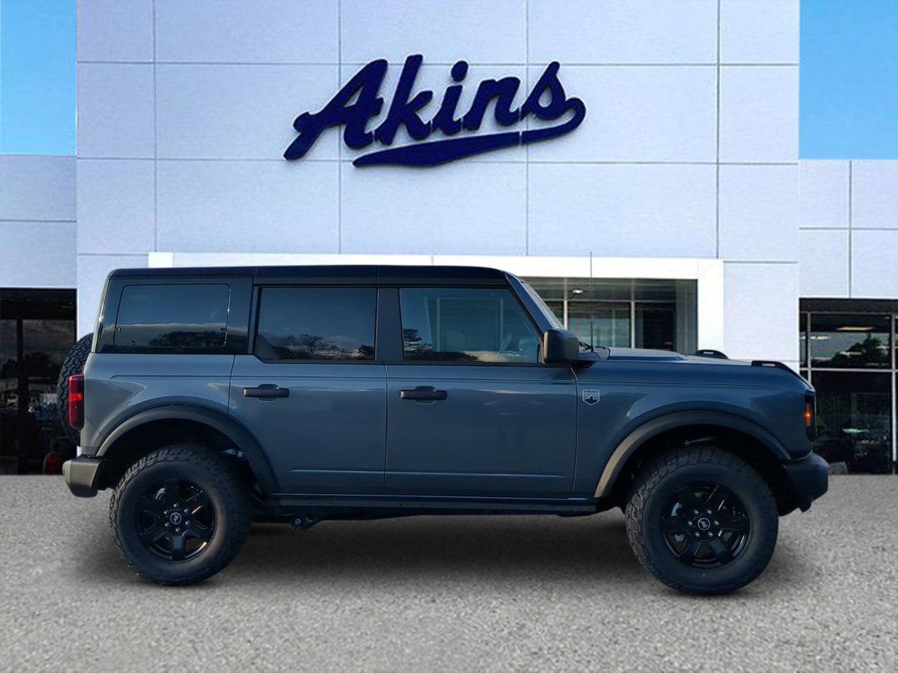 2025 Ford Bronco 4-Door Big Bend's photo