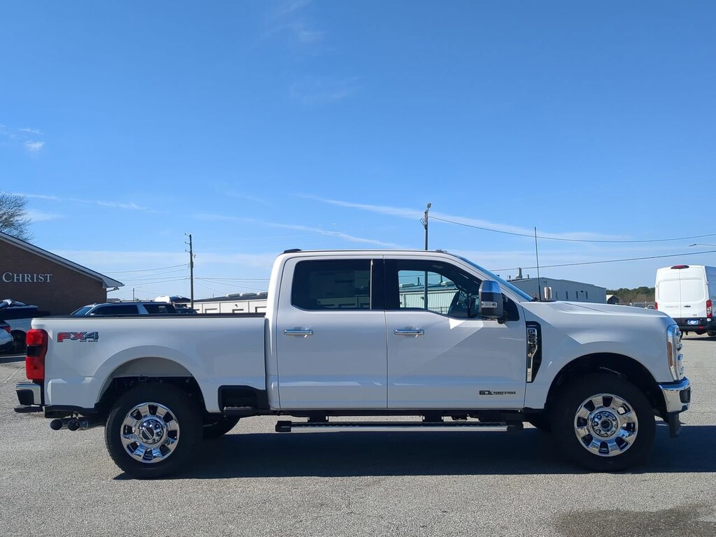 New 2026 Ford Super Duty F-250 SRW LARIAT TRUCK