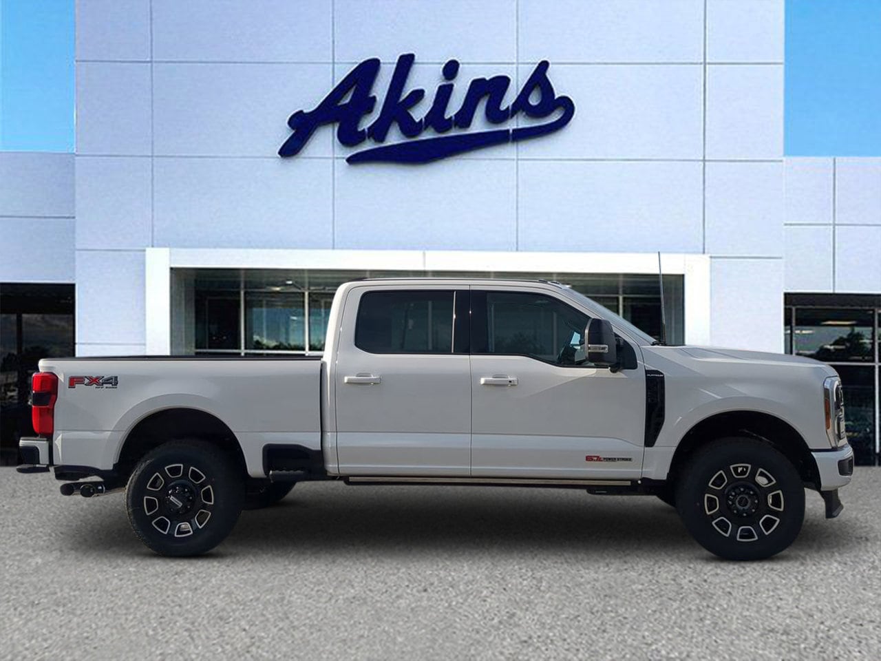 2026 Ford F-350 Super Duty Platinum's photo