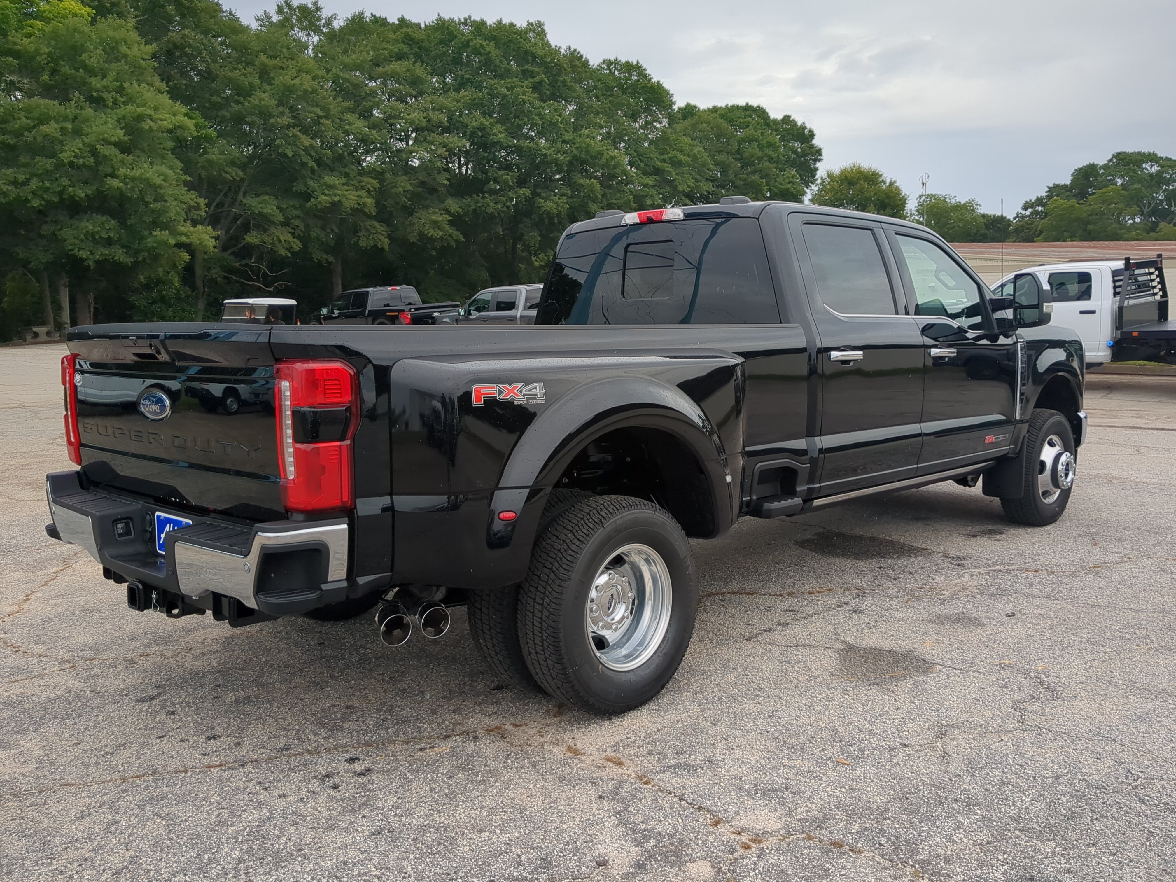New 2026 Ford Super Duty F-350 DRW LARIAT TRUCK