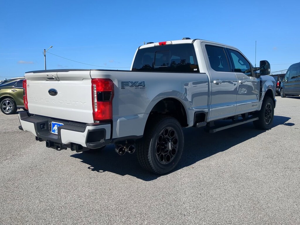 New 2026 Ford Super Duty F-250 SRW LARIAT TRUCK