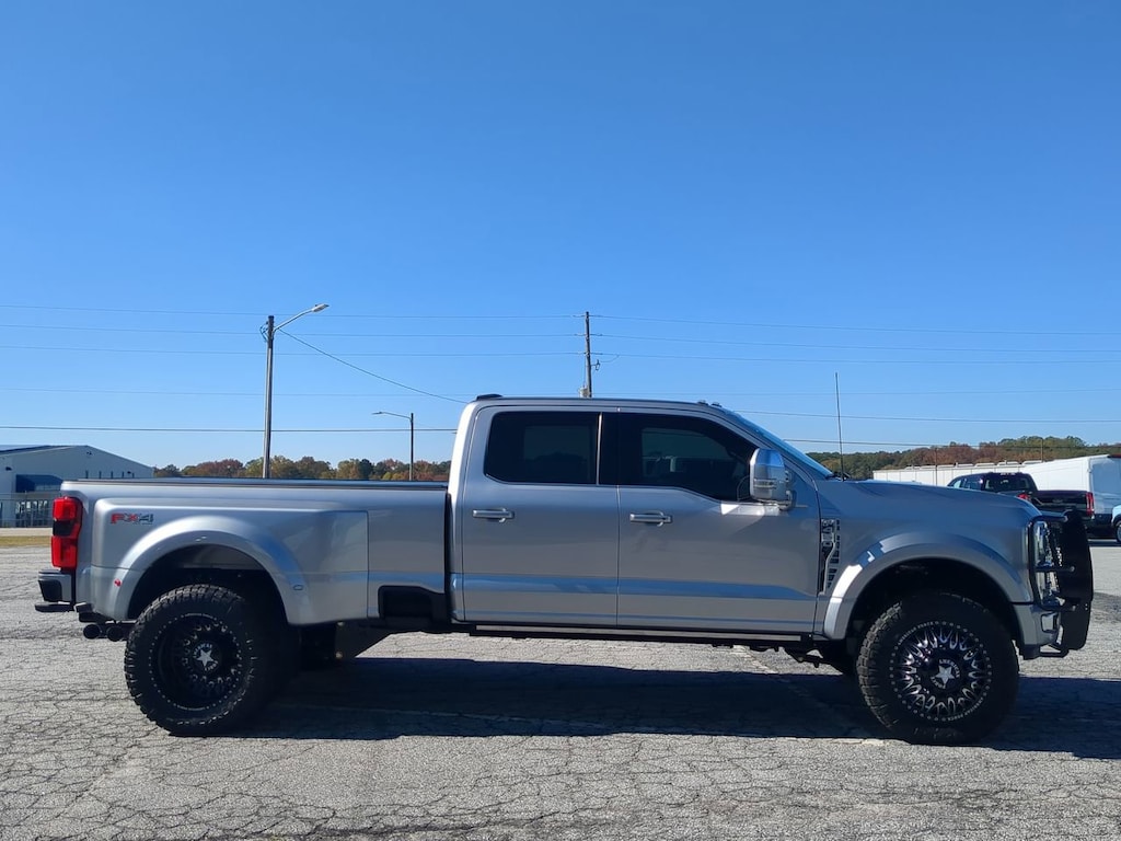 Used 2023 Ford F-450 Platinum DRW Crew Cab Long Bed Truck