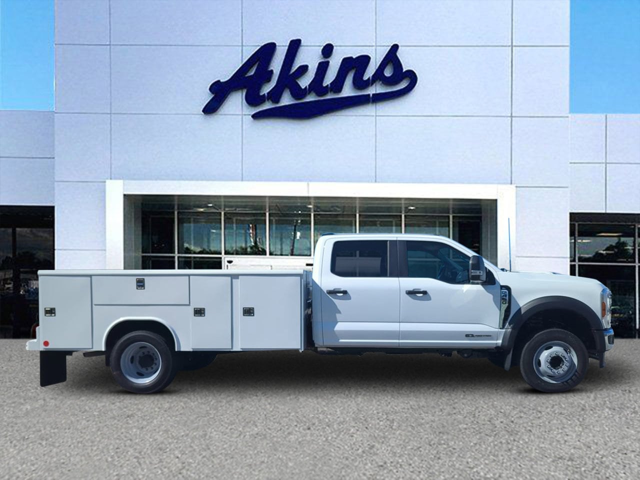 2026 Ford F-450 Super Duty Chassis Cab
