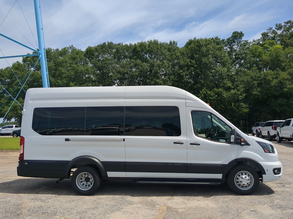 New 2026 Ford Transit Passenger Wagon XLT VAN