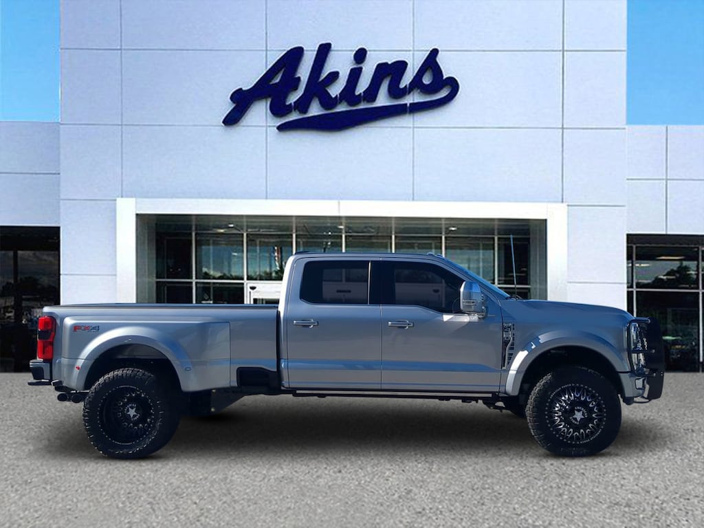 Used 2023 Ford F-450 Platinum DRW Crew Cab Long Bed Truck