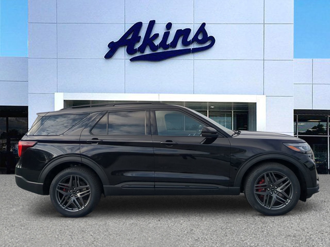 2026 Ford Explorer ST's photo