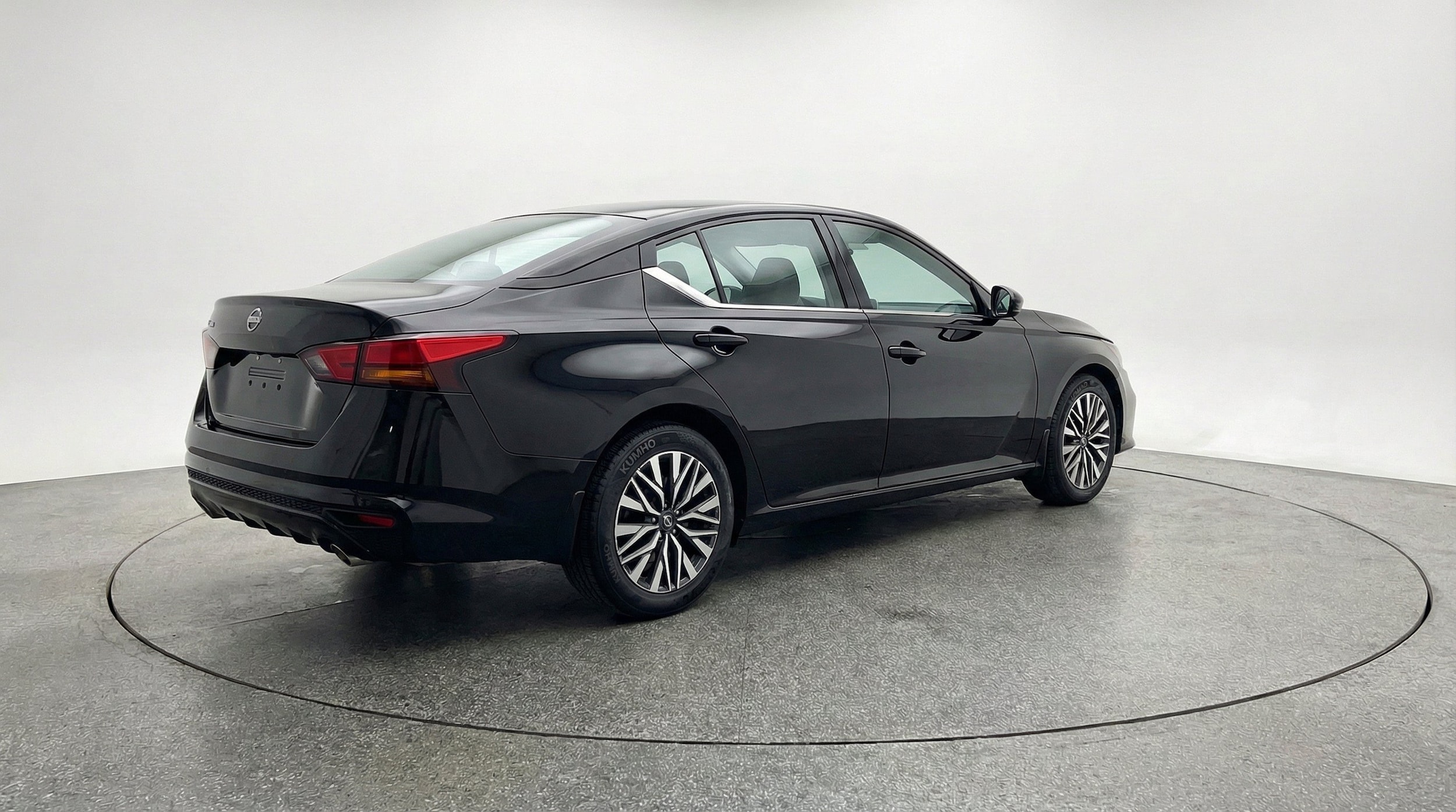 Thumbnail: 2026 Nissan Altima - 9