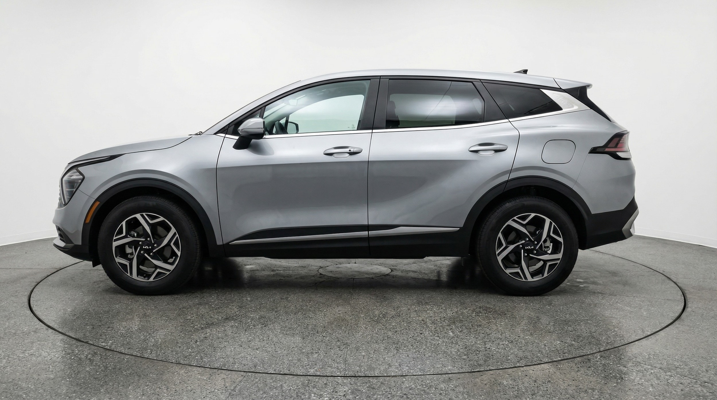 Thumbnail: 2025 Kia Sportage - 4