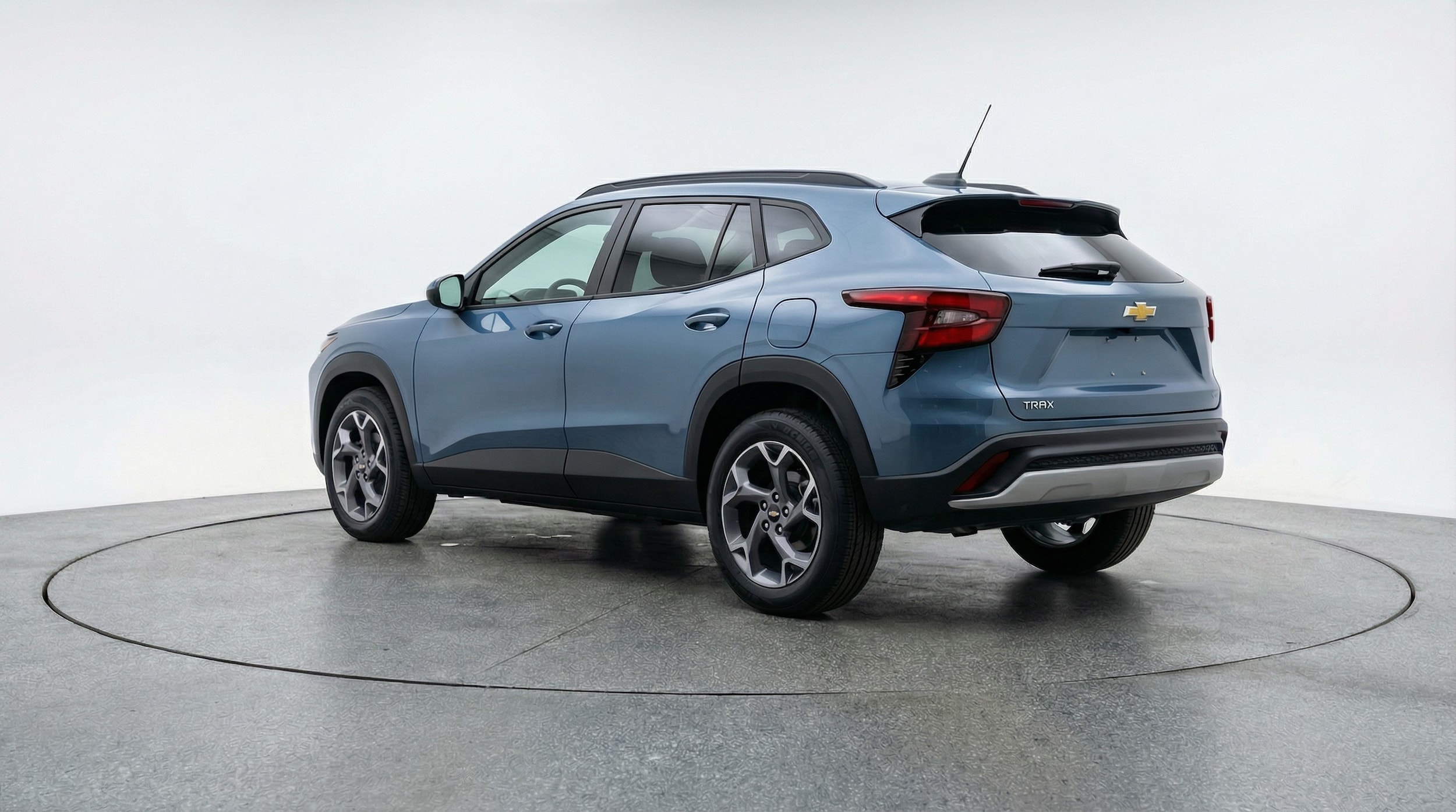 Thumbnail: 2025 Chevrolet Trax - 5