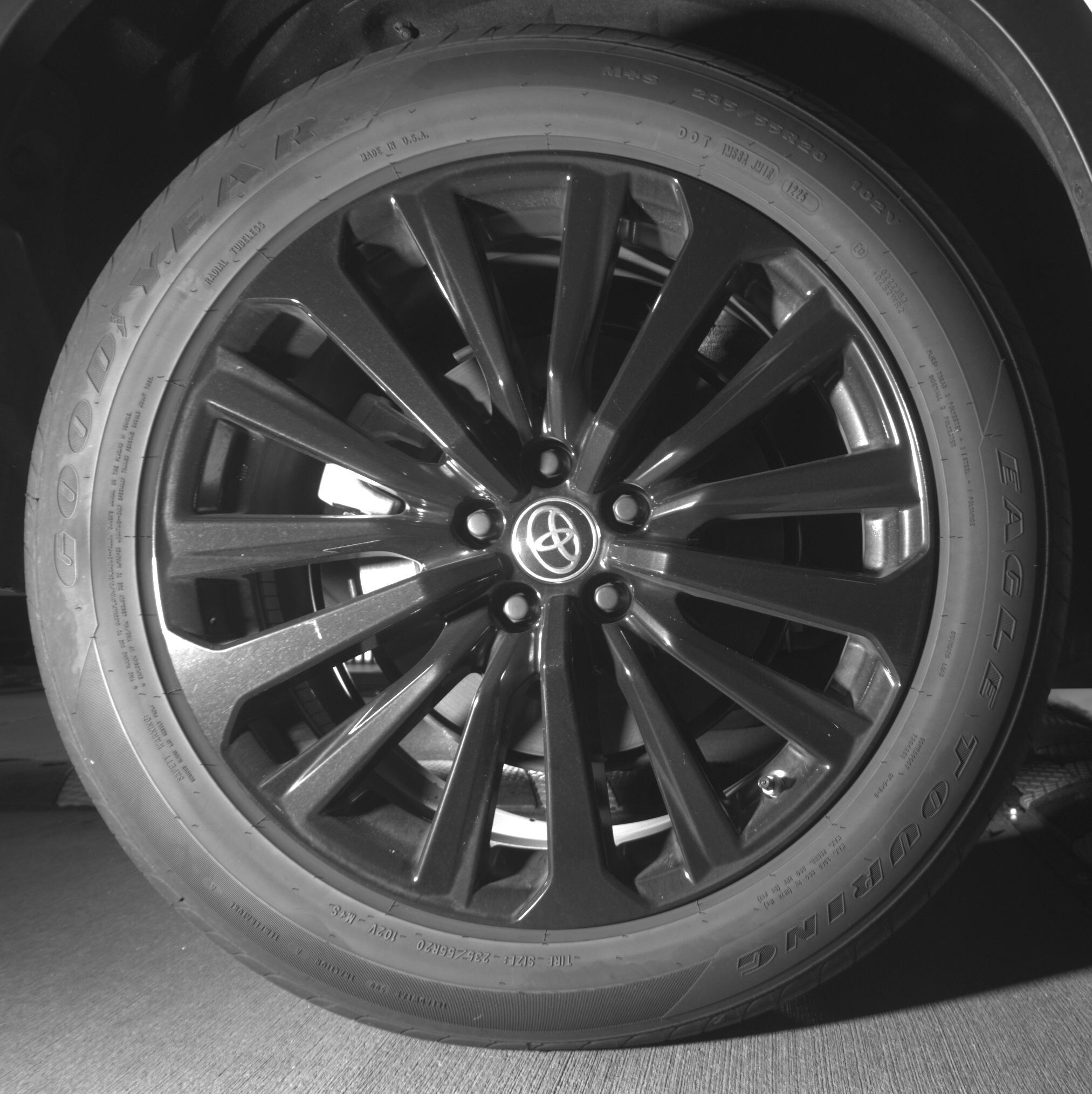 Thumbnail: 2025 Toyota Highlander - 12