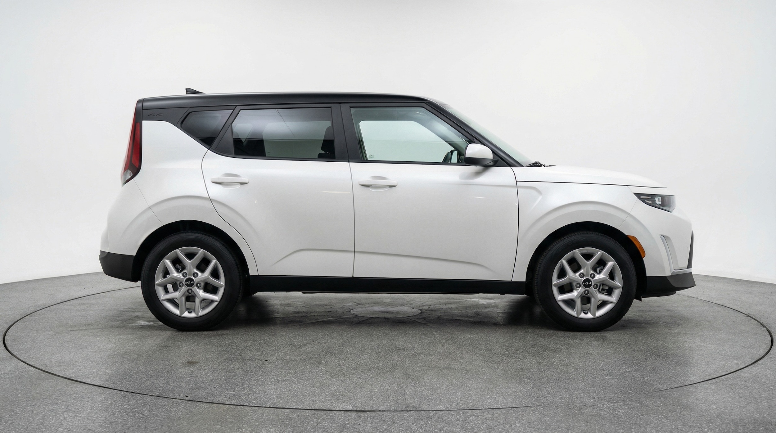 Thumbnail: 2025 Kia Soul - 8