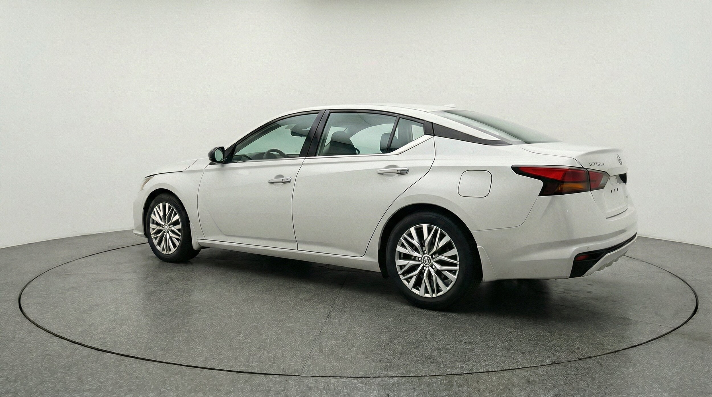 Thumbnail: 2025 Nissan Altima - 6