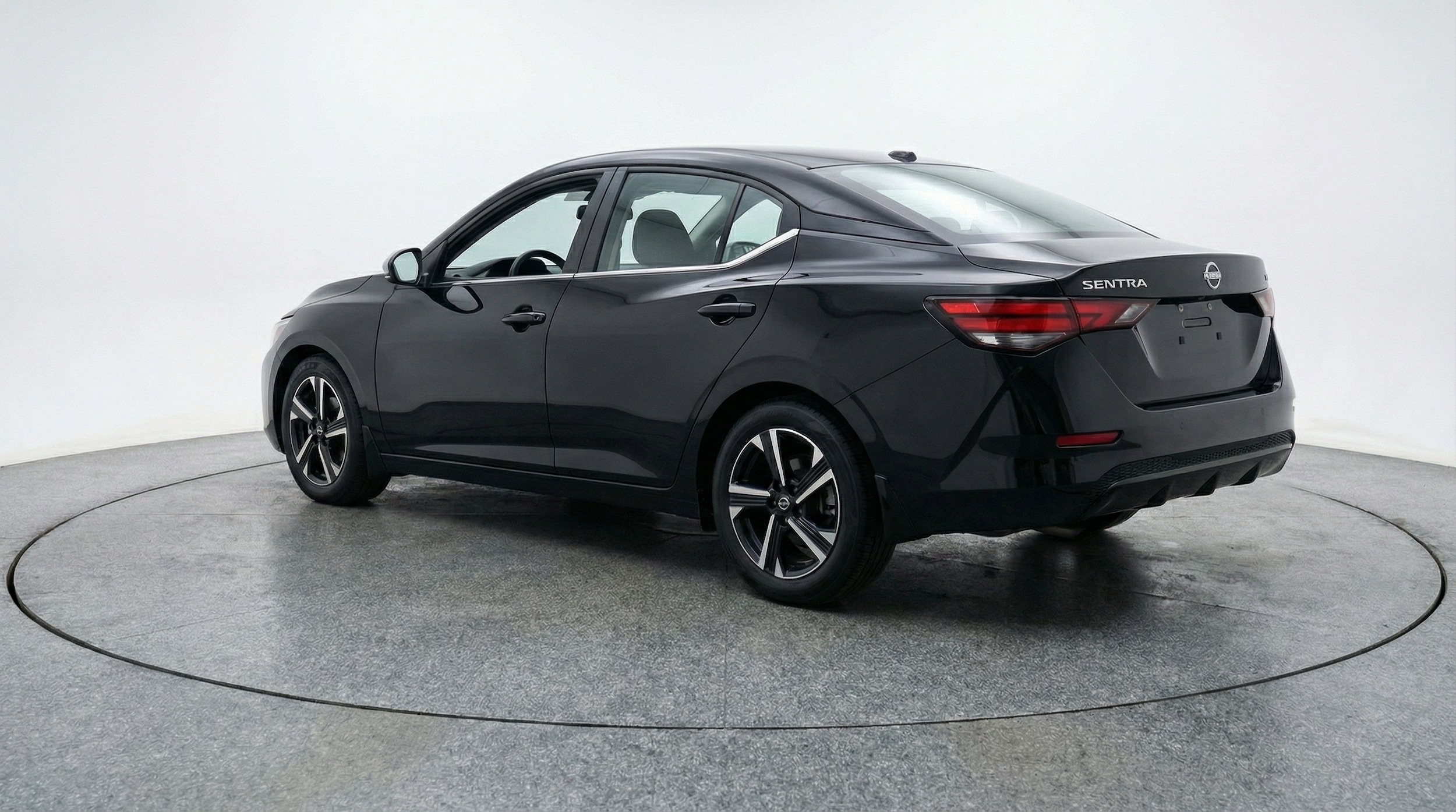 Thumbnail: 2025 Nissan Sentra - 5