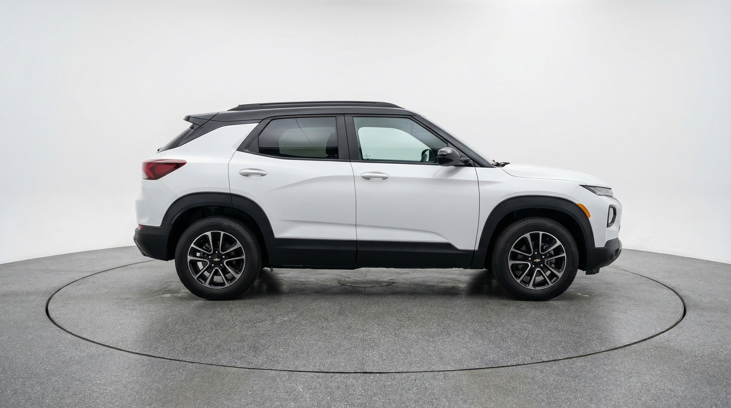 Thumbnail: 2025 Chevrolet TrailBlazer - 8
