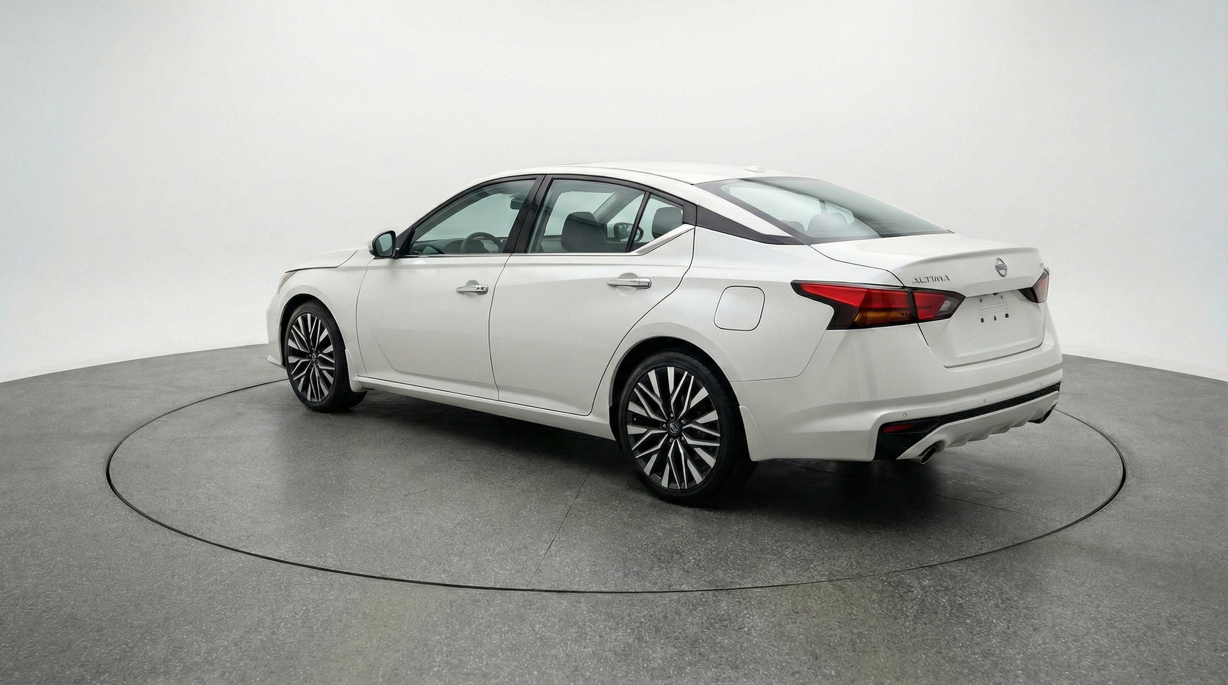 Thumbnail: 2025 Nissan Altima - 5