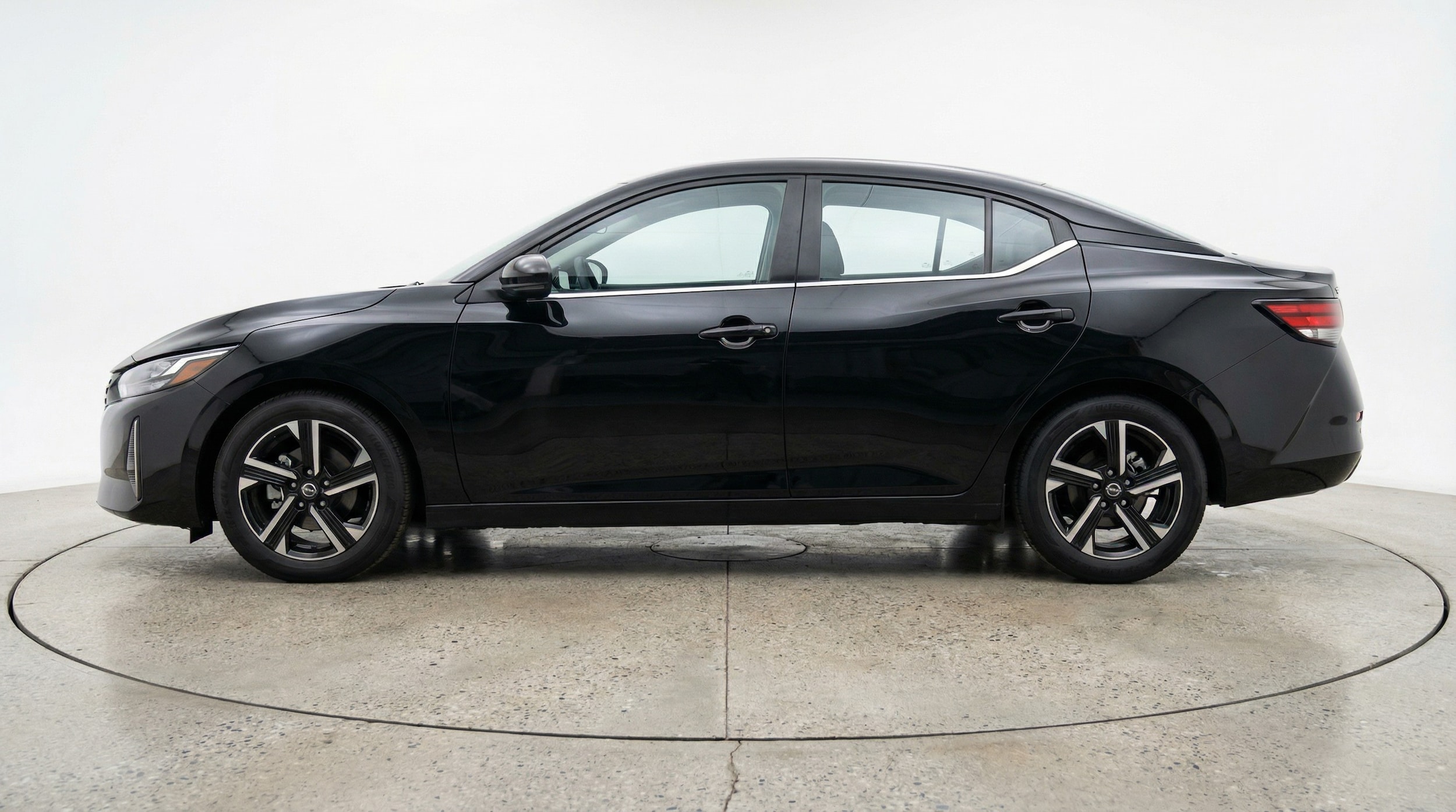 Thumbnail: 2025 Nissan Sentra - 4