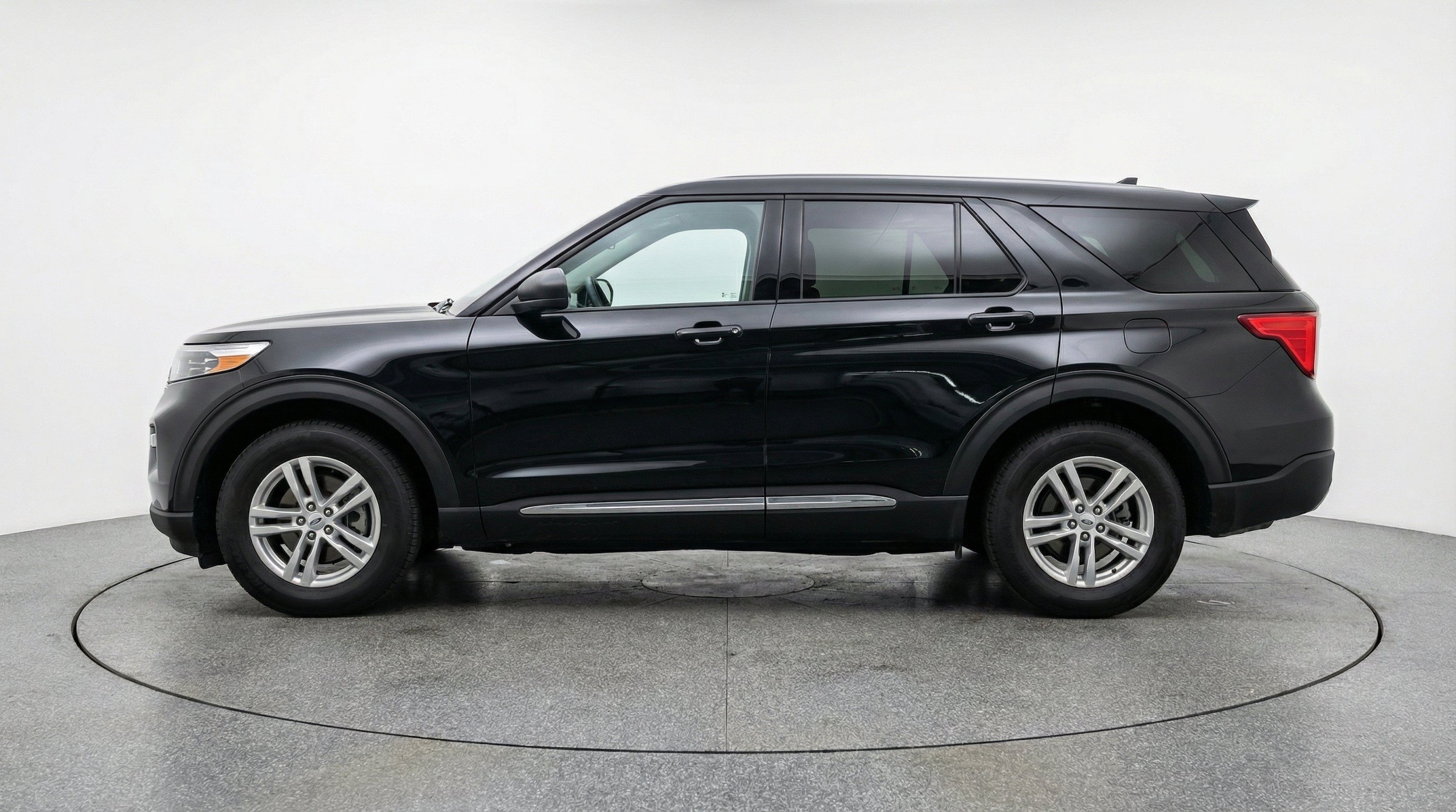 Thumbnail: 2024 Ford Explorer - 5