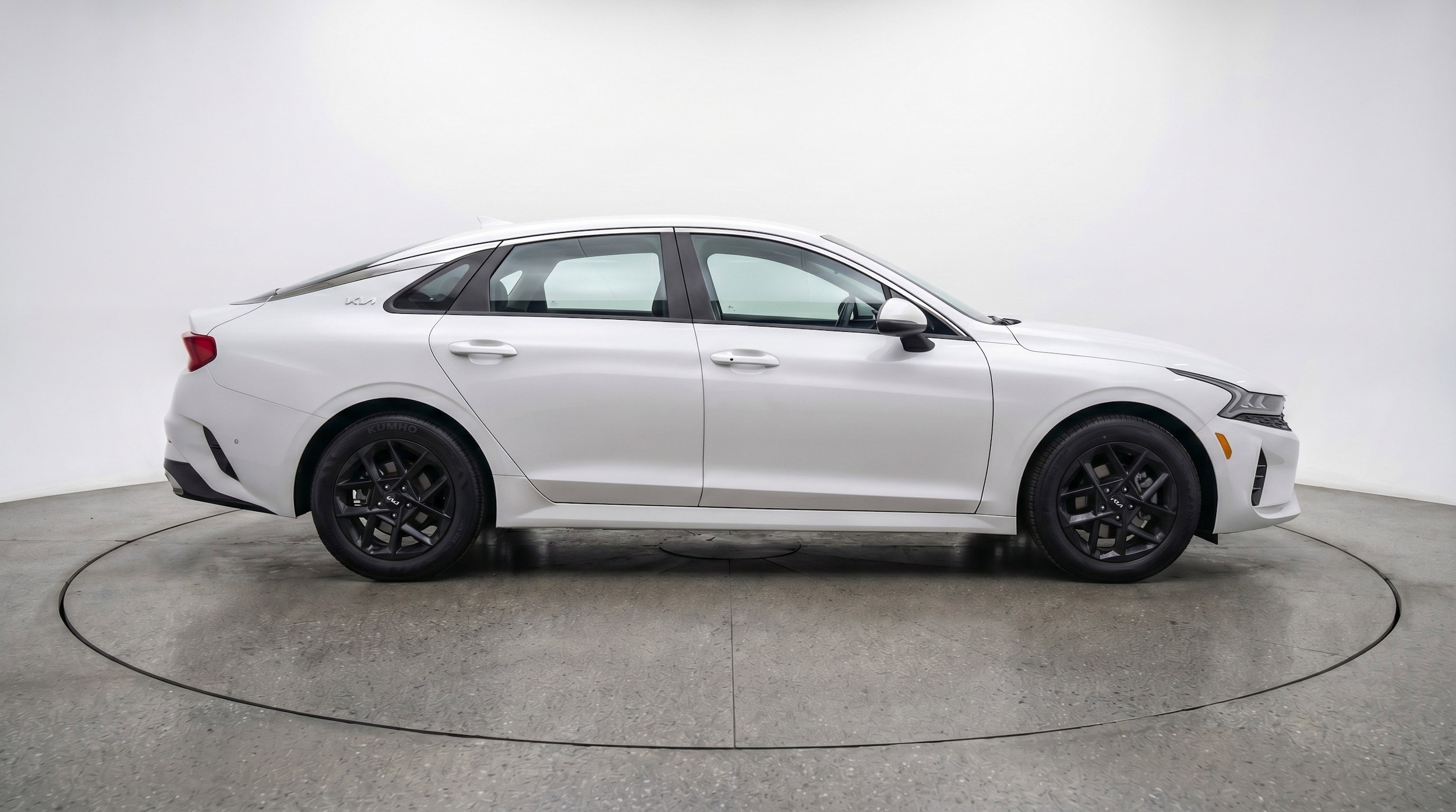 Thumbnail: 2025 Kia K5 - 11