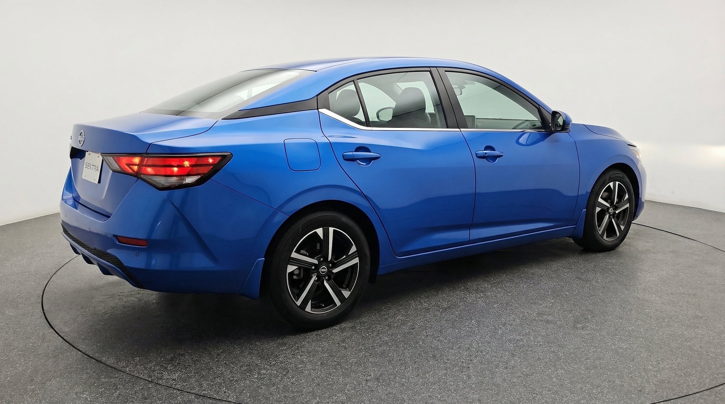 Thumbnail: 2025 Nissan Sentra - 9