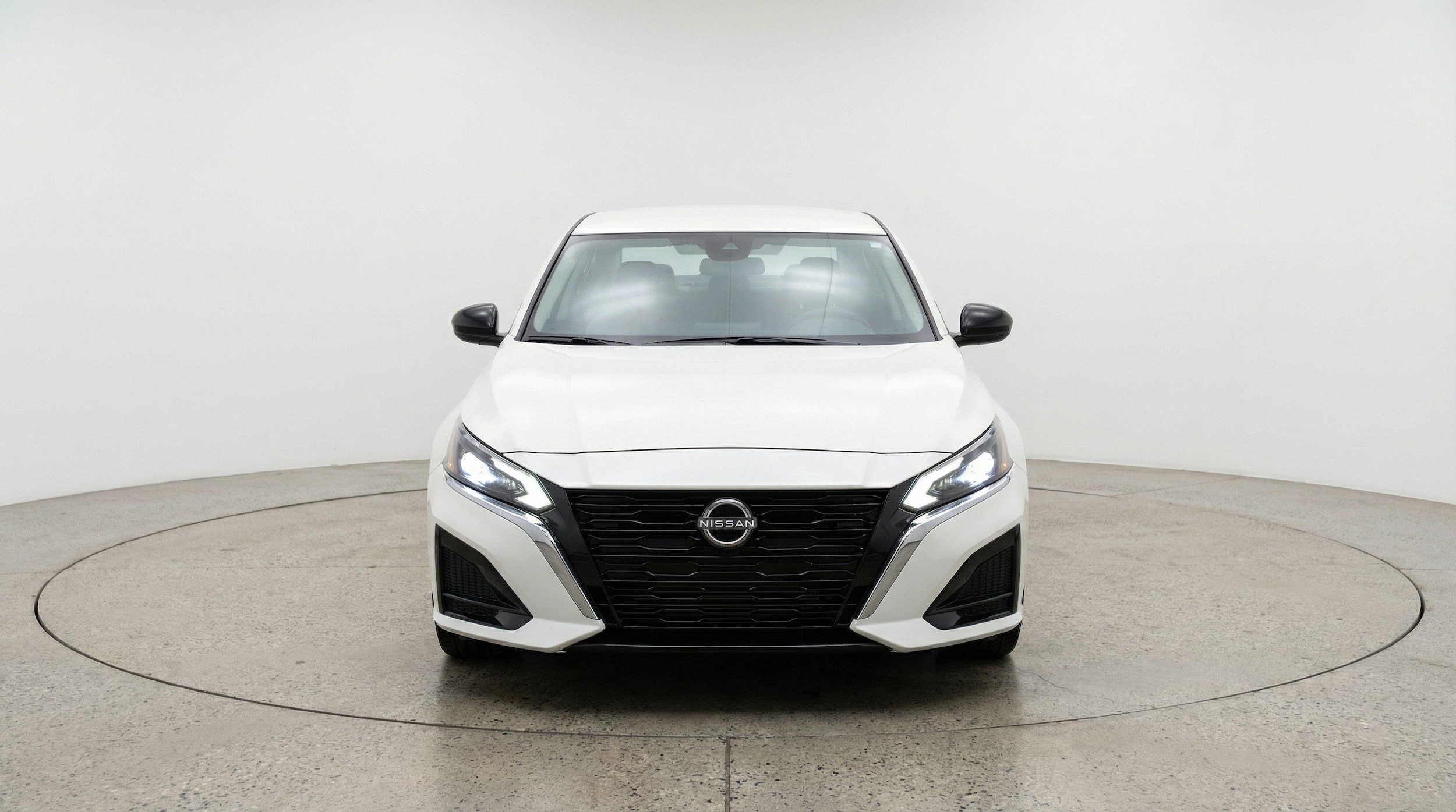 Thumbnail: 2025 Nissan Altima - 2