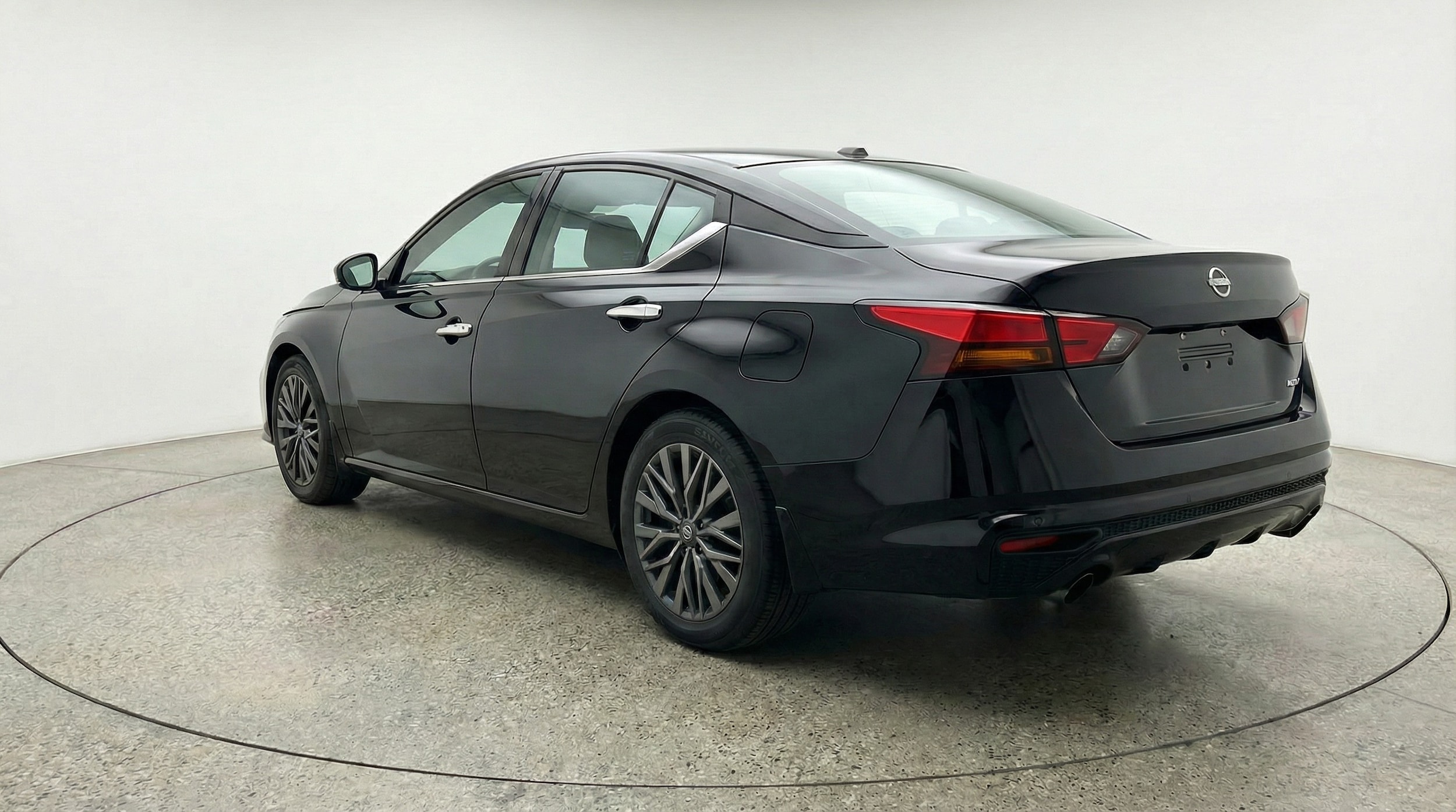 Thumbnail: 2025 Nissan Altima - 5